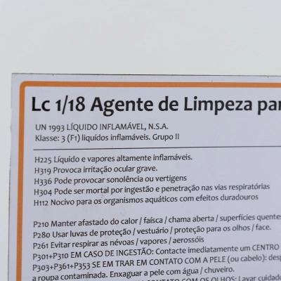 Líquido Limpador de MDF LC 1/18 LCM - Galão 5 Litros Líquido Limpador de MDF LC 1/18 LCM - Galão 5 Litros